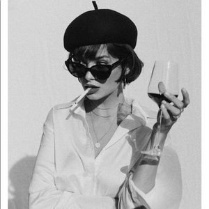 Meet your Posher, Casey